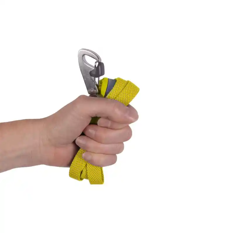 CompressedPNG-4085-Hi-And-Light-Leash-Lichen-Green-Bunched-In-Hand-STUDIO-Photoroom