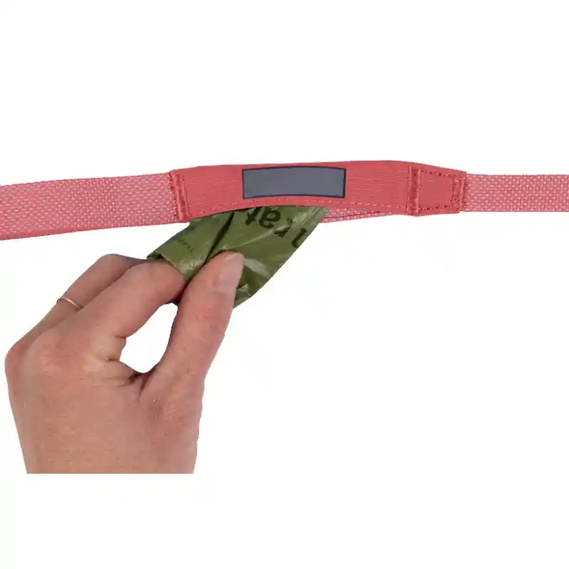 CompressedPNG-4085-Hi-And-Light-Leash-Salmon-Pink-Pocket-STUDIO-Photoroom
